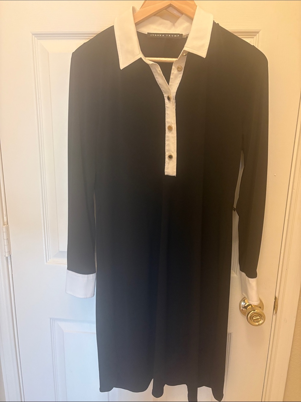 Ivanka TrumpBlack Polo Shirt Dress with White Trim size Medium no belt A023